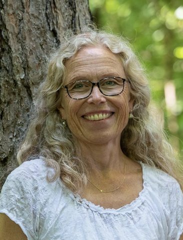 Profilbild von Esther Ambühl