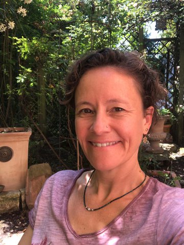 Profilbild von Claudia Höllriegl